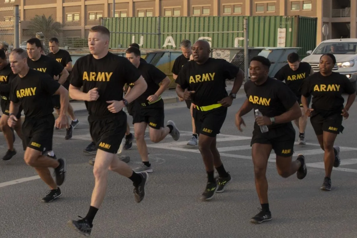 Military standard for a 2-mile run as part of the Army Physical Fitness Test (APFT)