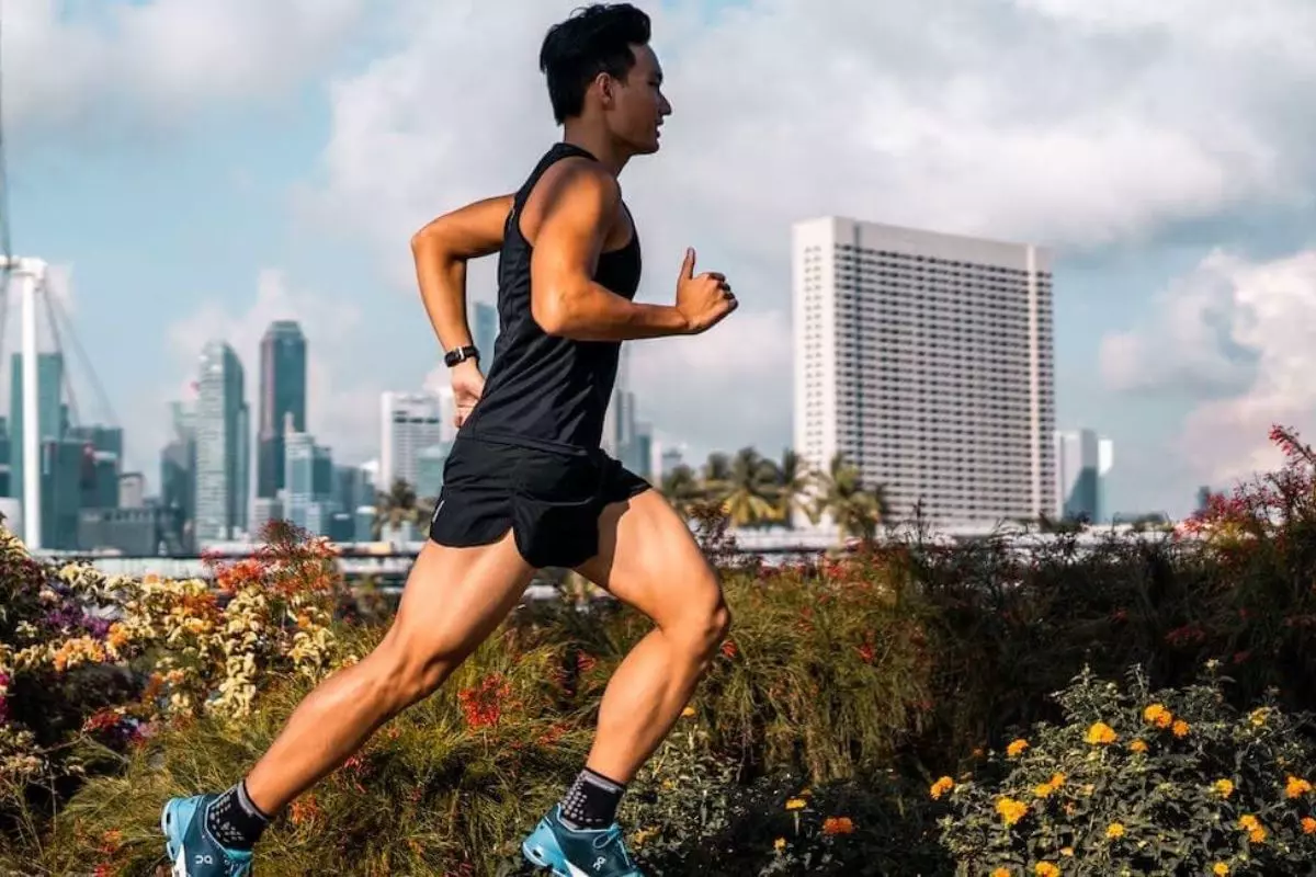 Experienced runner running 6 miles a day