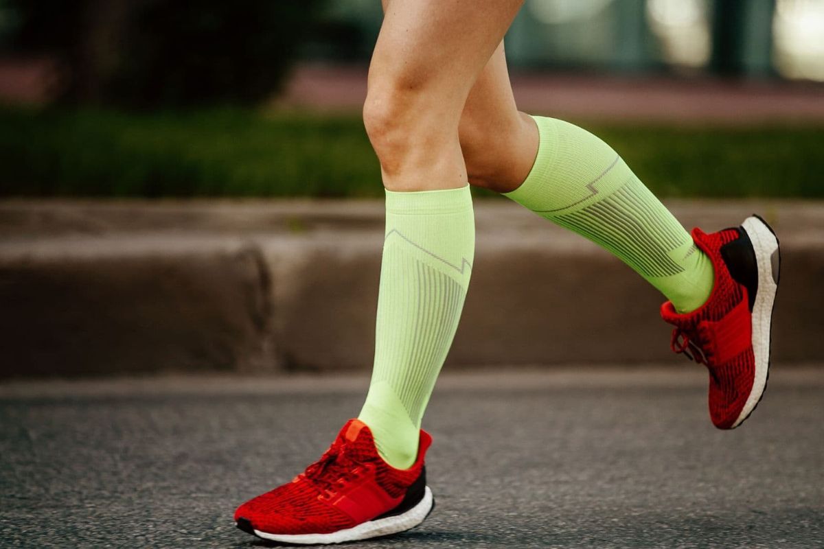 If foot hurt after running, consider using socks with proper cushioning