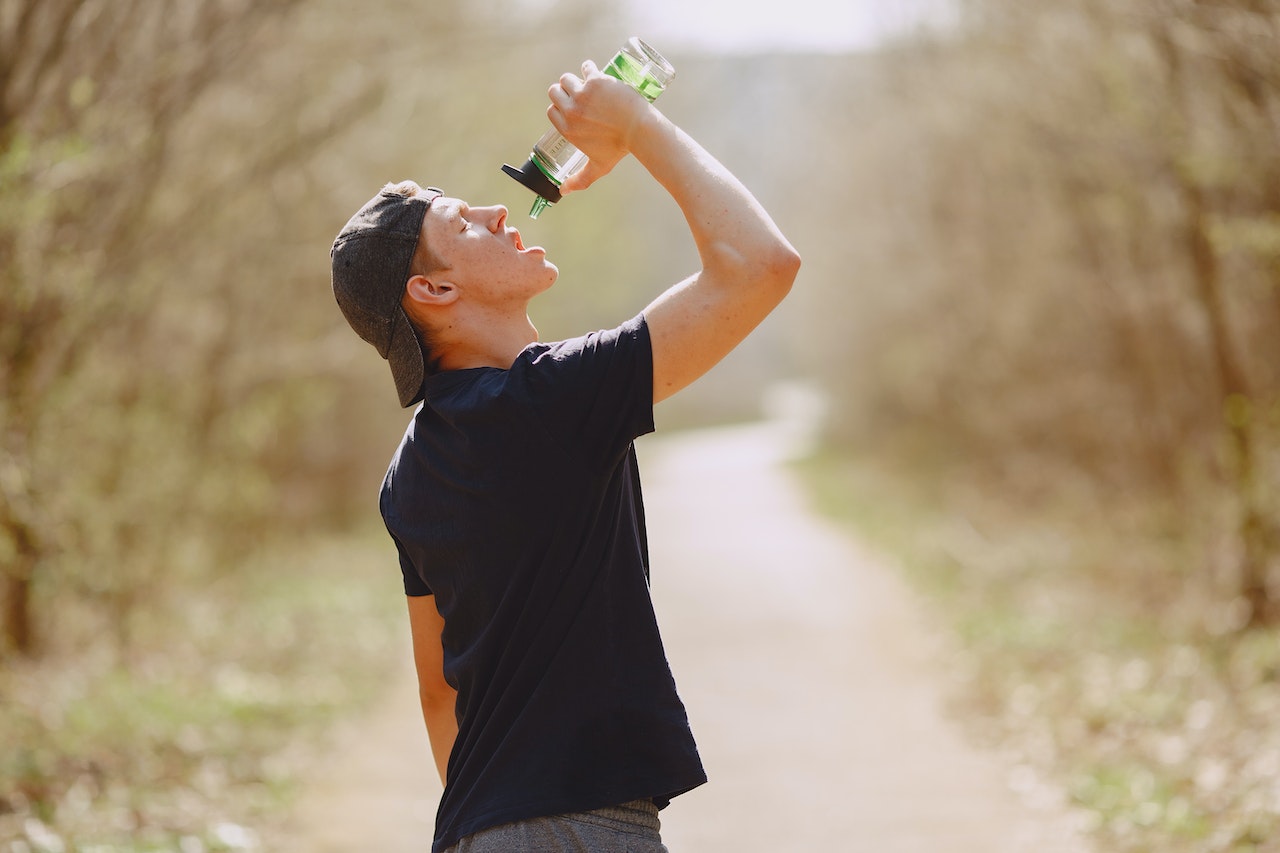 Stay hydrated during the run training