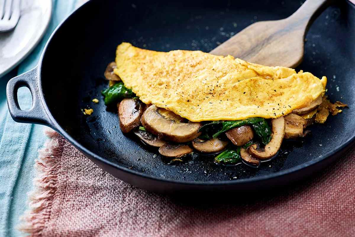 Omelets with cheese and mushroom