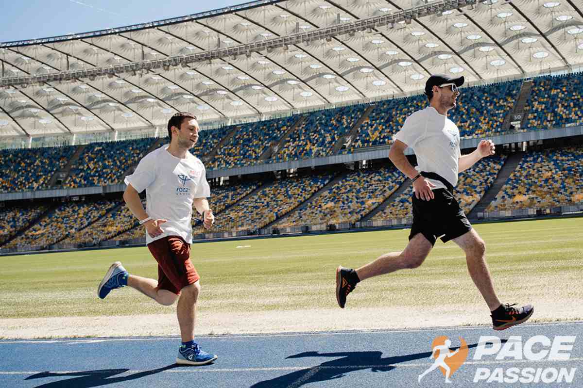 Experienced runners cover 3 miles in fewer steps