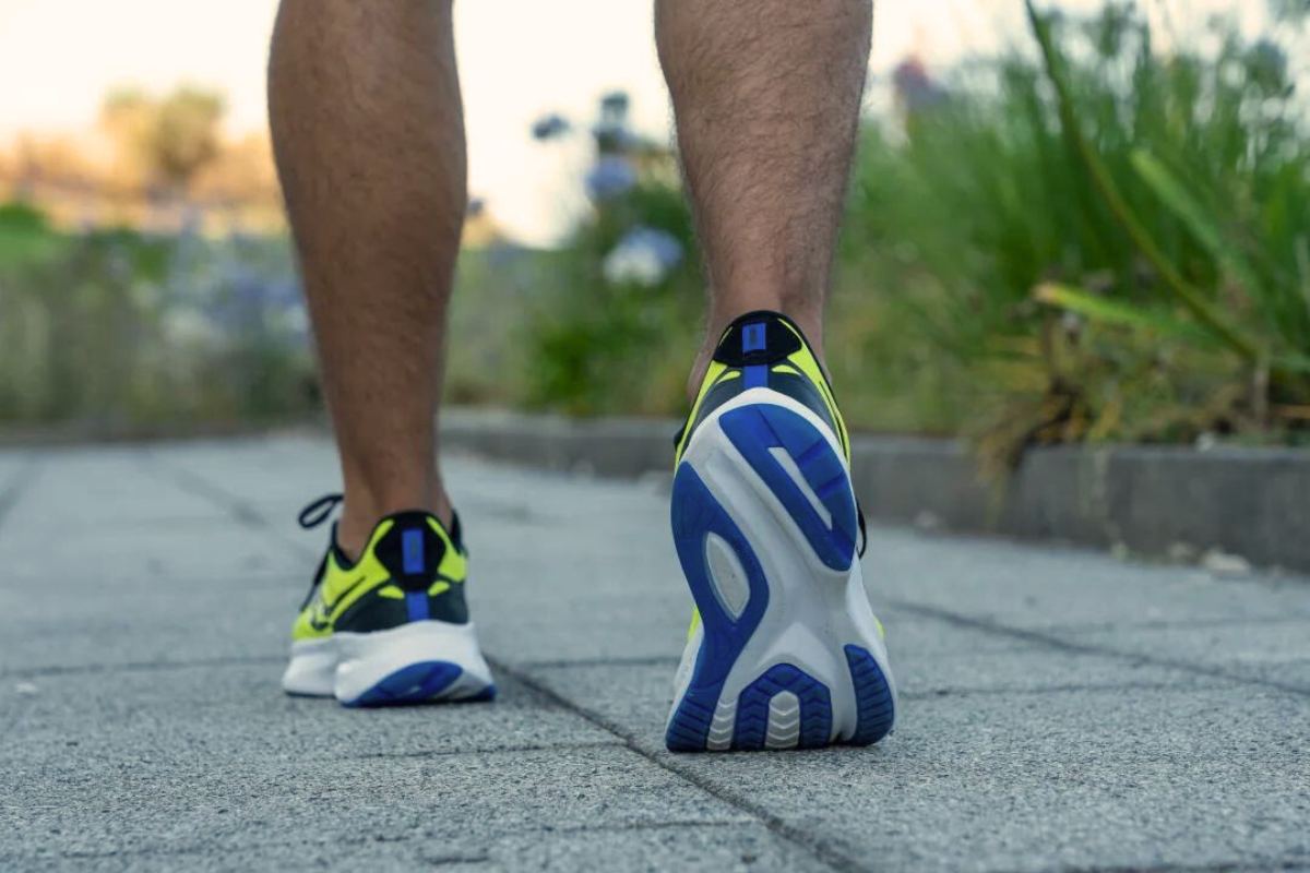 Running in Saucony Guide 15